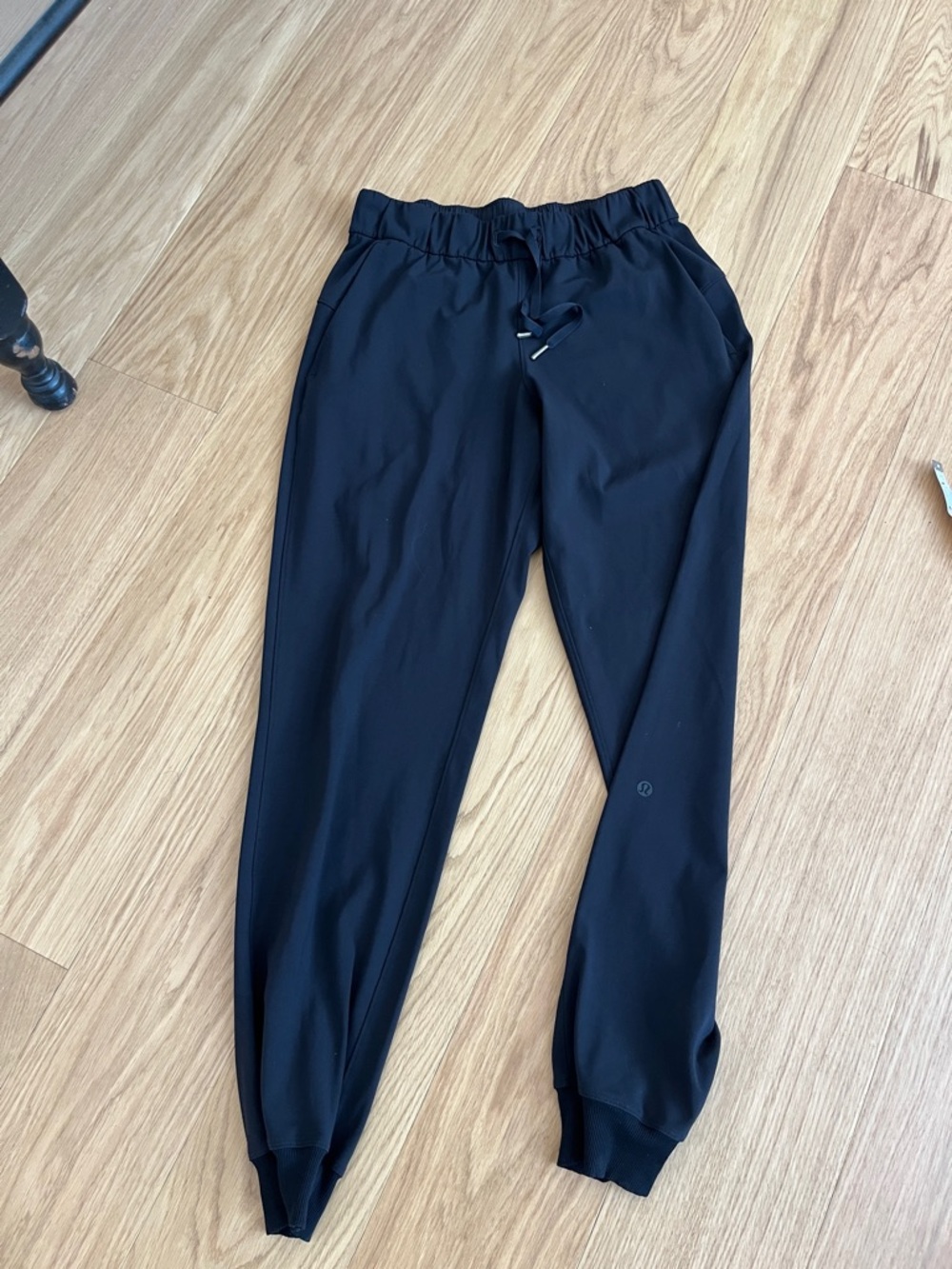 lululemon Women’s On the Fly  Black Joggers size 4